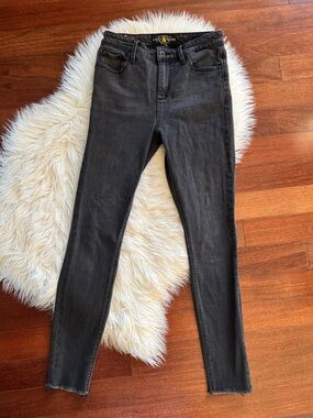 LUCKY BRAND Bridgette black skinny jeans with distressed hem size 25